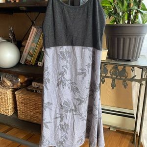 SOLD OUT Tentree Leafy Shore Dress - Sz M